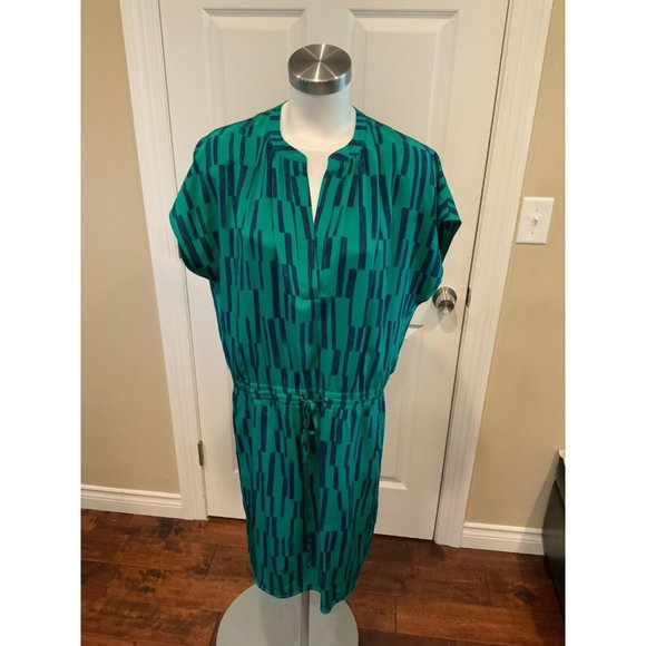 Vince Green & Blue 100% Silk Striped Short Sleeve Dress Size M NWT! $395